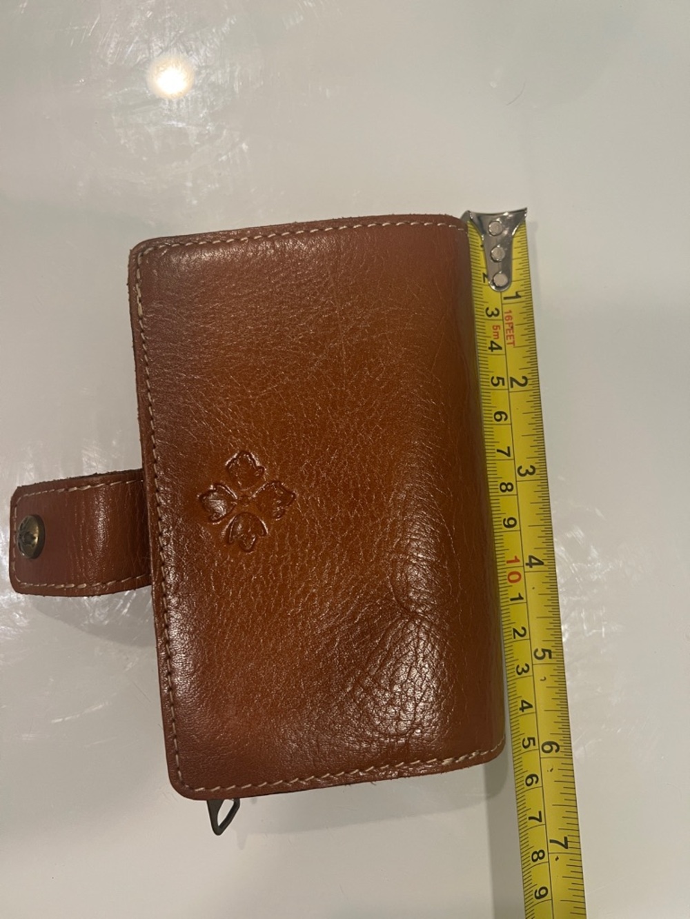 Patricia Nash Tan Leather Bifold Card & Key Holder - Picture 2 of 2